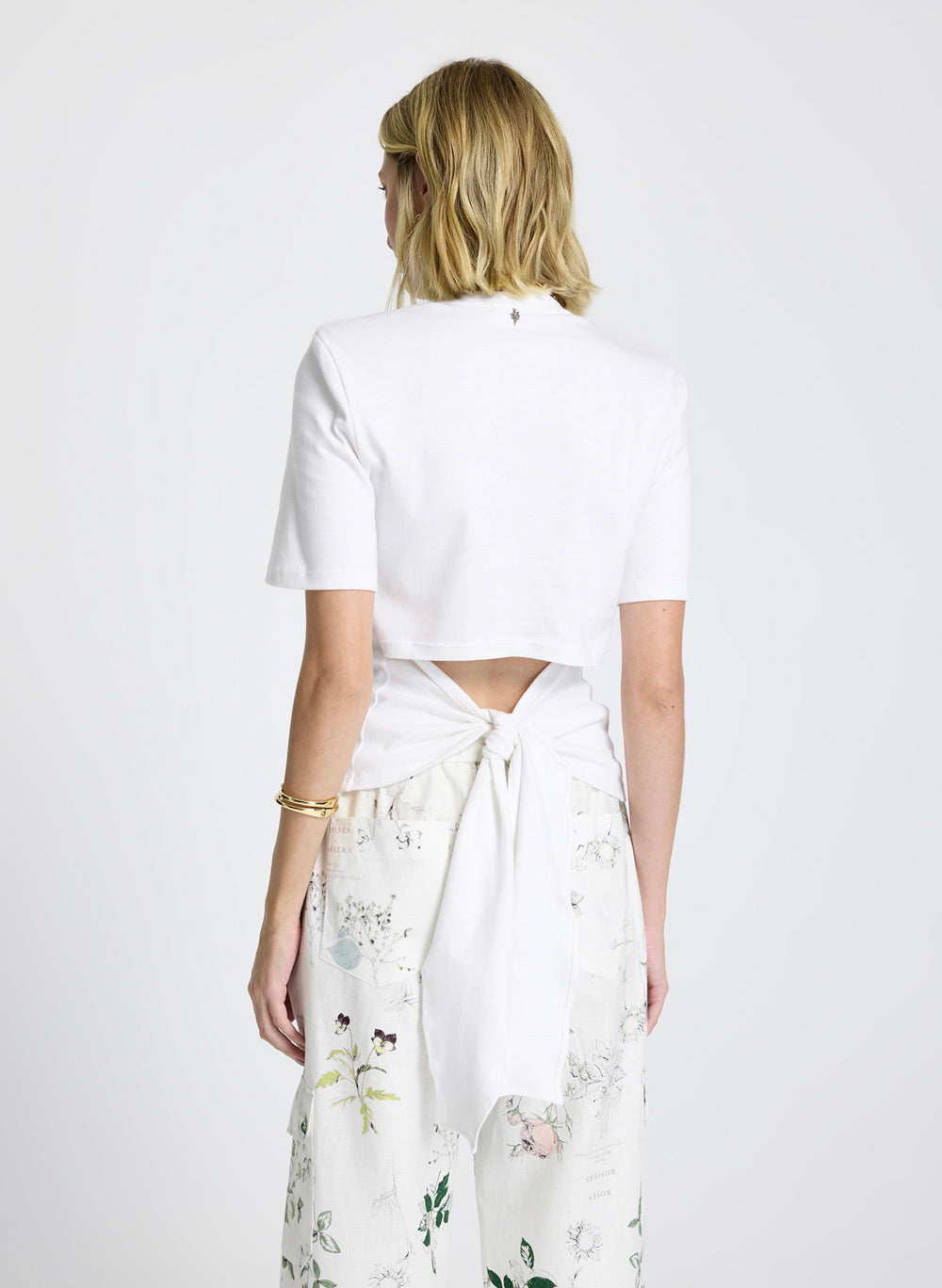 Remera básica blanca Jan nudo espalda Le Lis Blanc