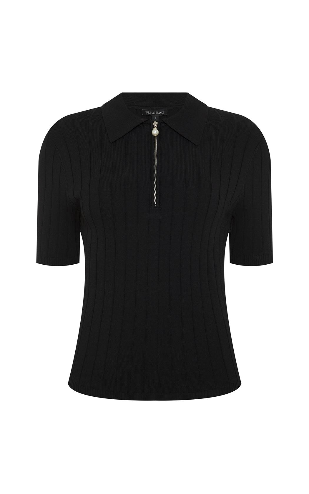 Remera Alexia negra con medio cierre Le Lis Blanc