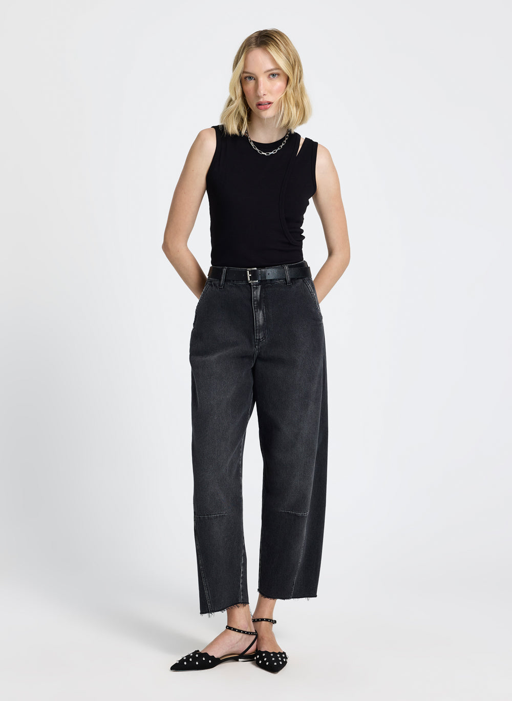 Musculosa básica cut out rib negra Gia Le Lis Blanc