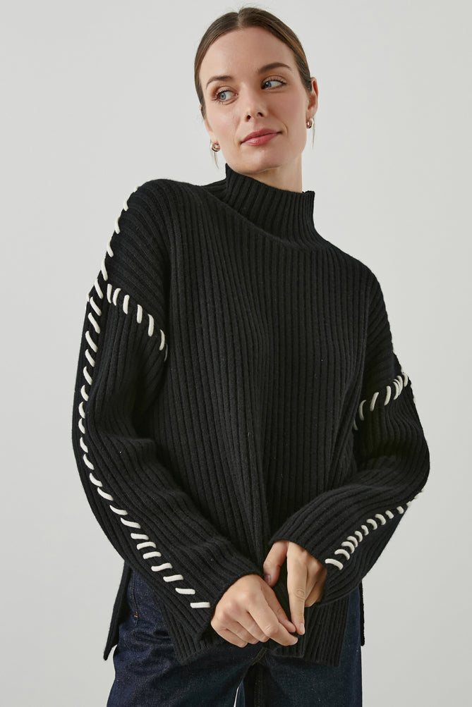 Sweater con bordado Rails
