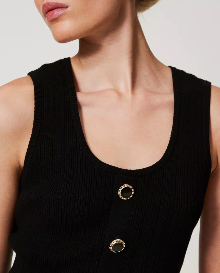 Top de punto con botones decorativo Ram Twinset
