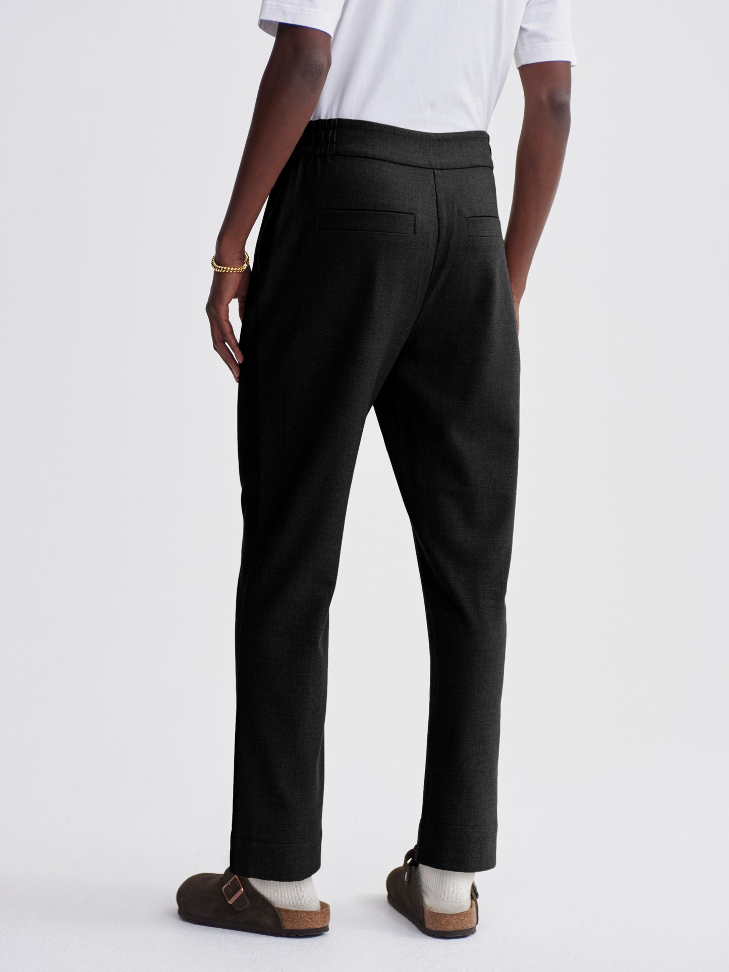 Pantalón pinzas Rowena negro Varley