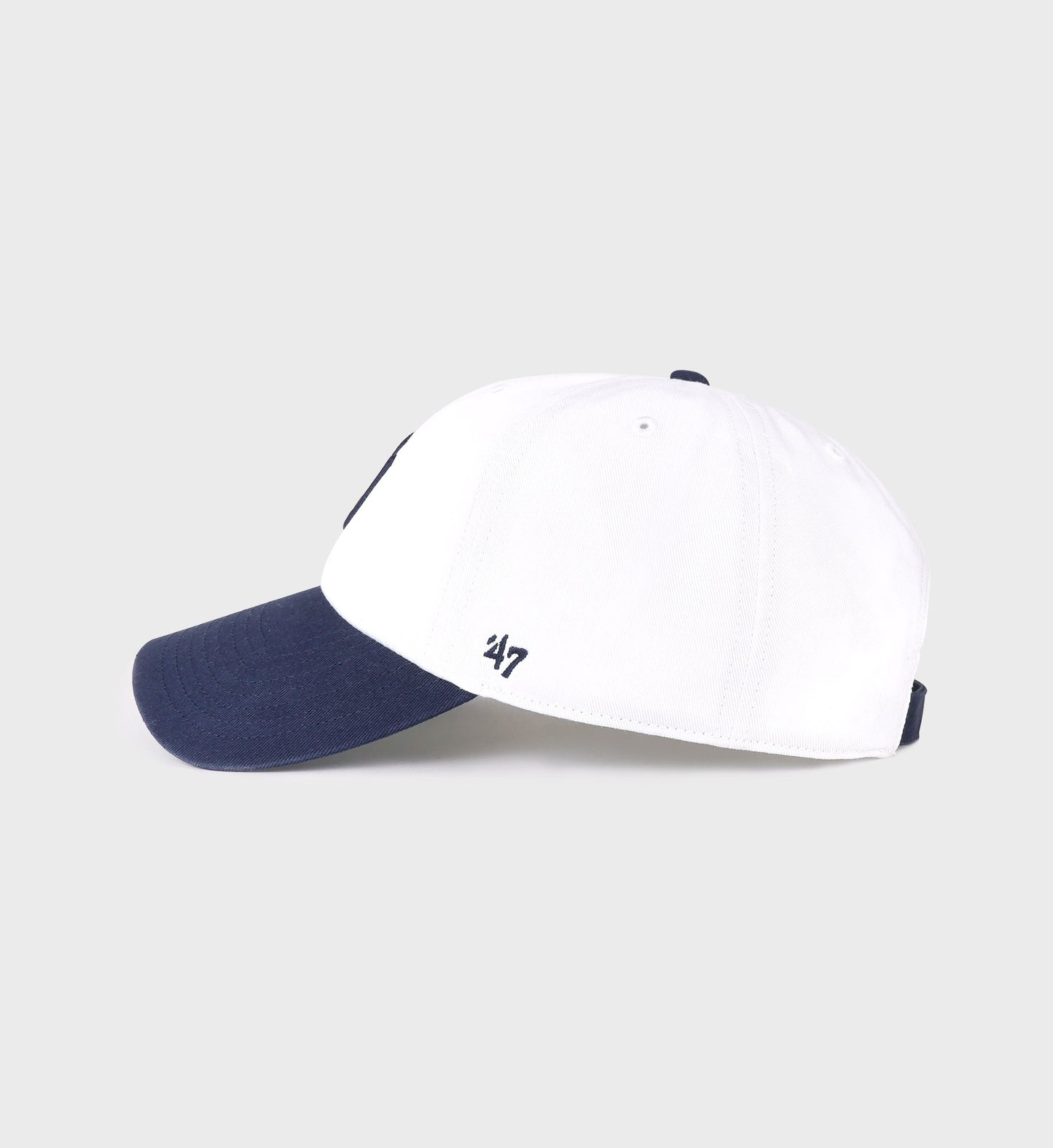 Gorro Yankees Serif blanco y azul navy Sporty & Rich