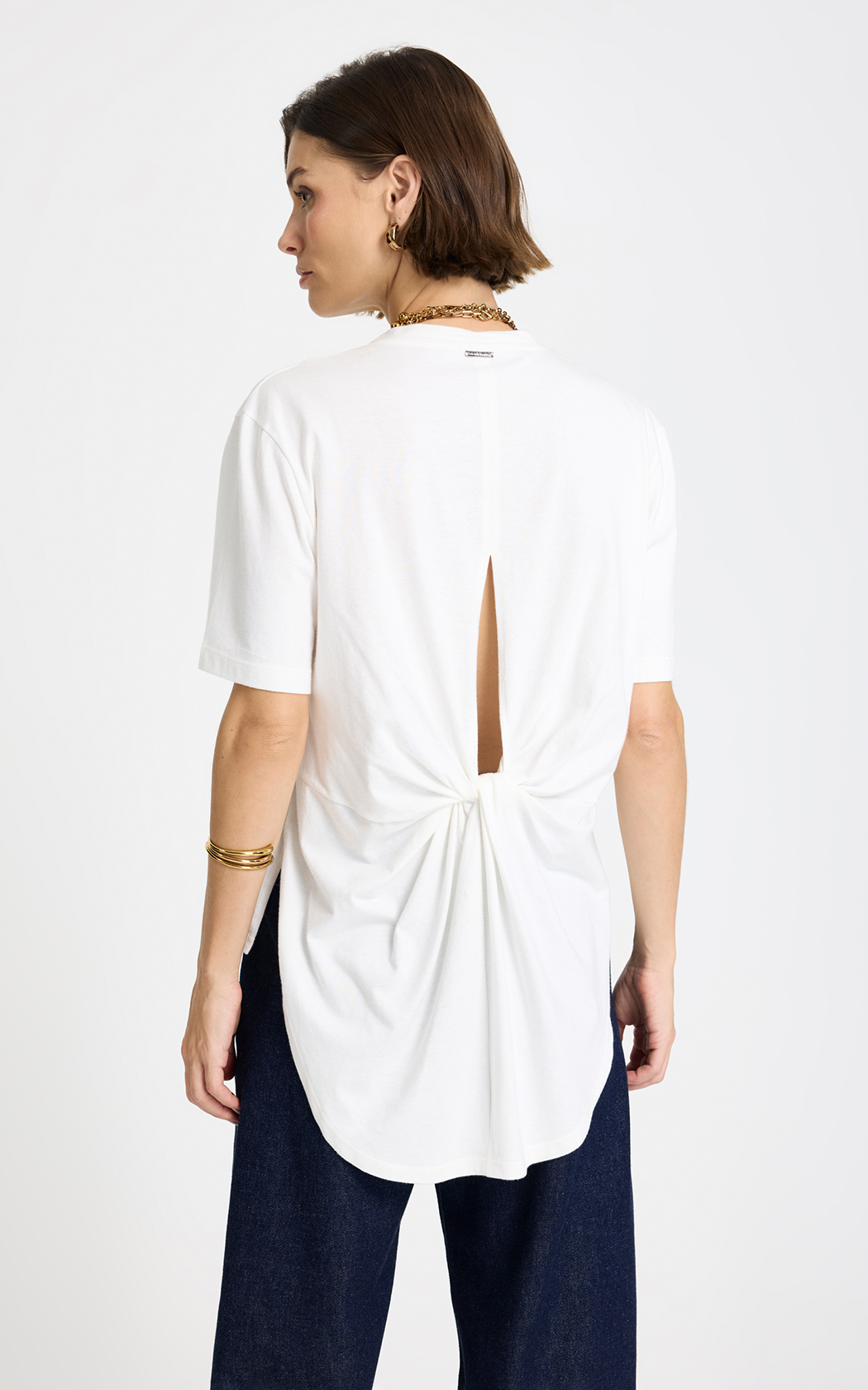 Remera con abertura en espalda Flora Le Lis Blanc
