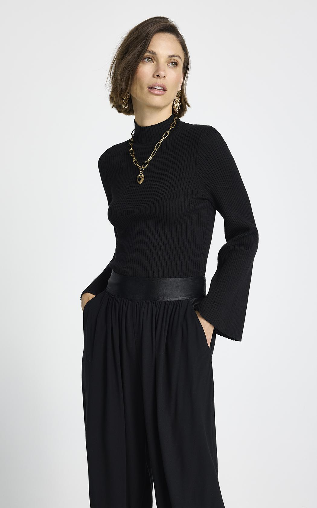 Sweater rib fino negro Sophie Le Lis Blanc