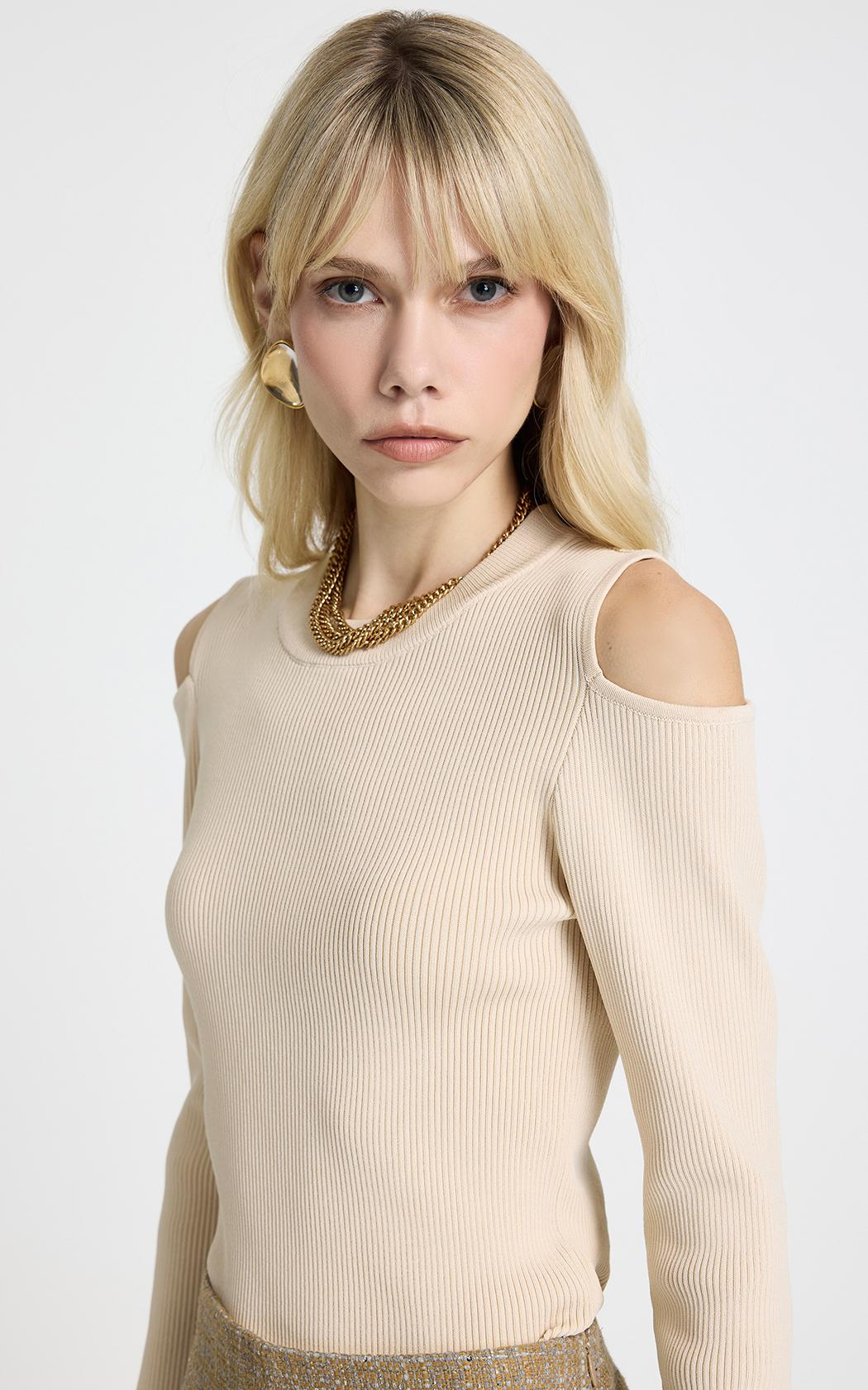 Sweater fino hombro descubierto Renata Le Lis Blanc