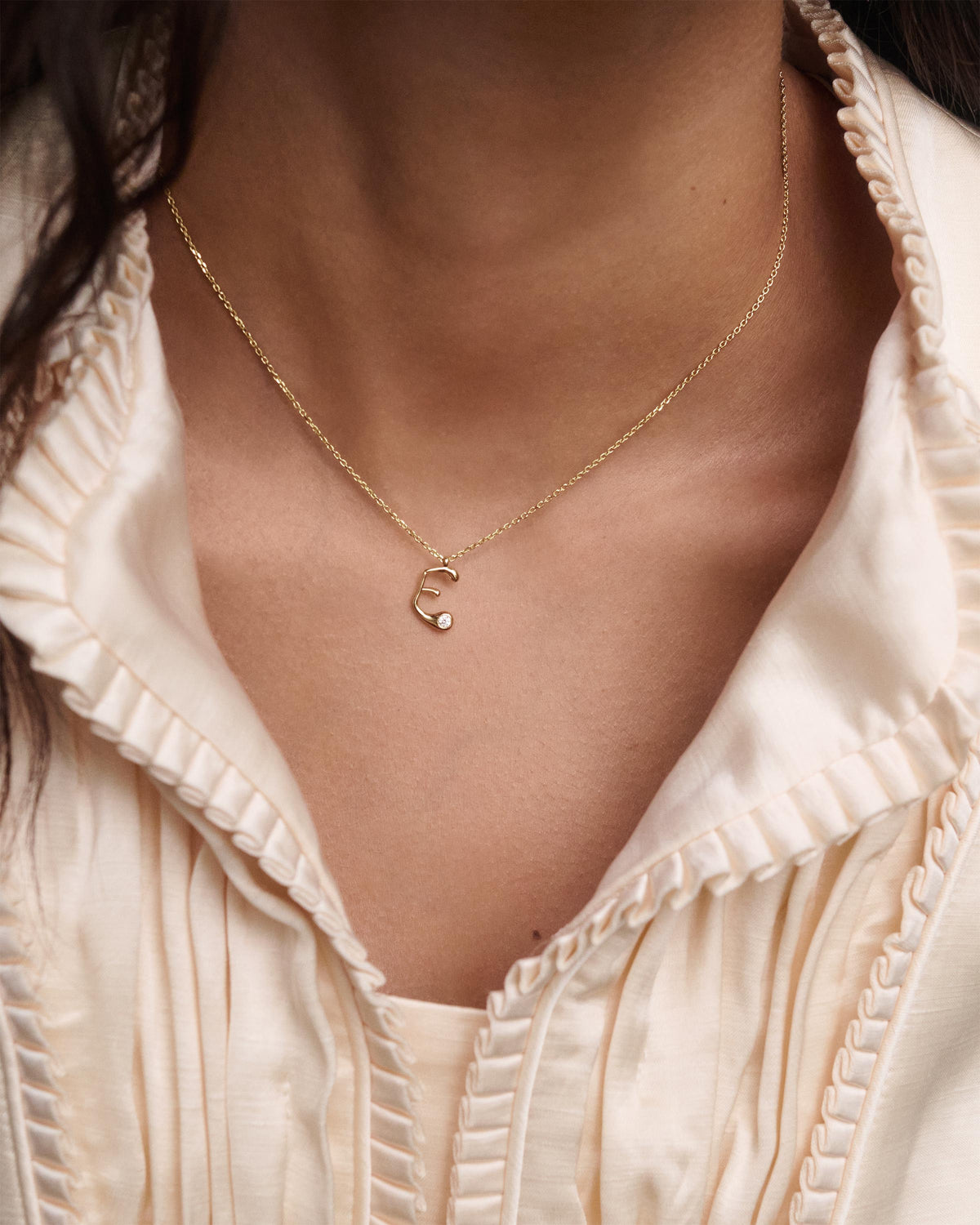 Collar con colgante E PDPAOLA