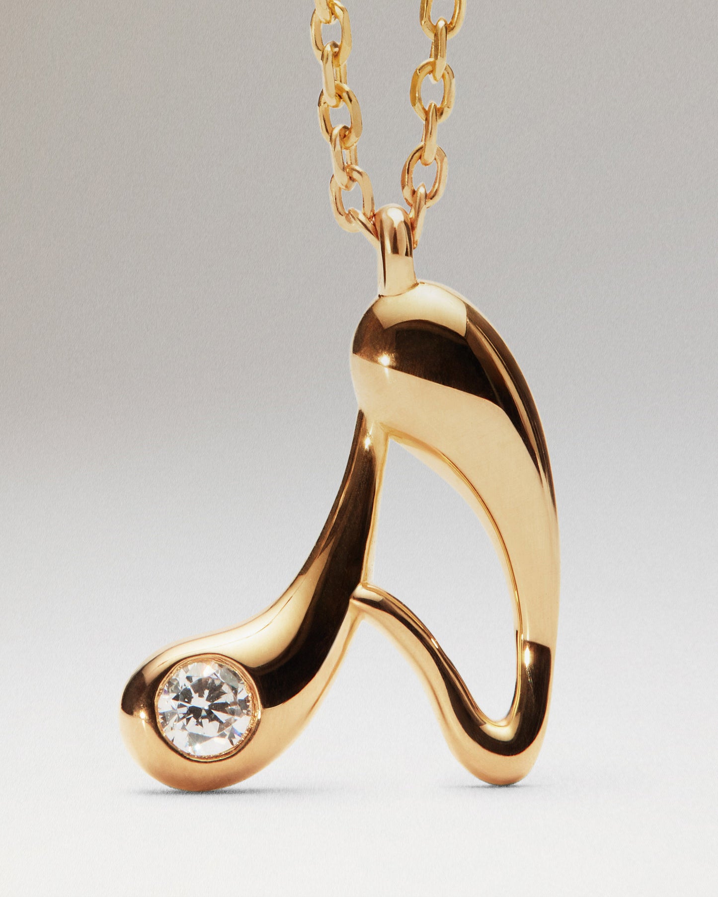 Collar con colgante A PDPAOLA