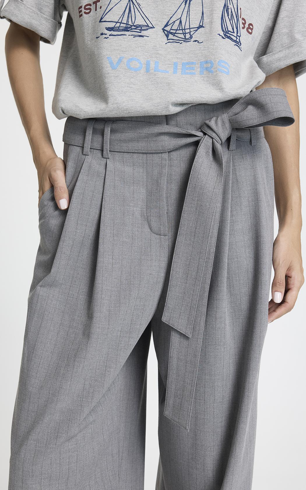 Pantalon sastrero con cinto Chloe Le Lis Blanc