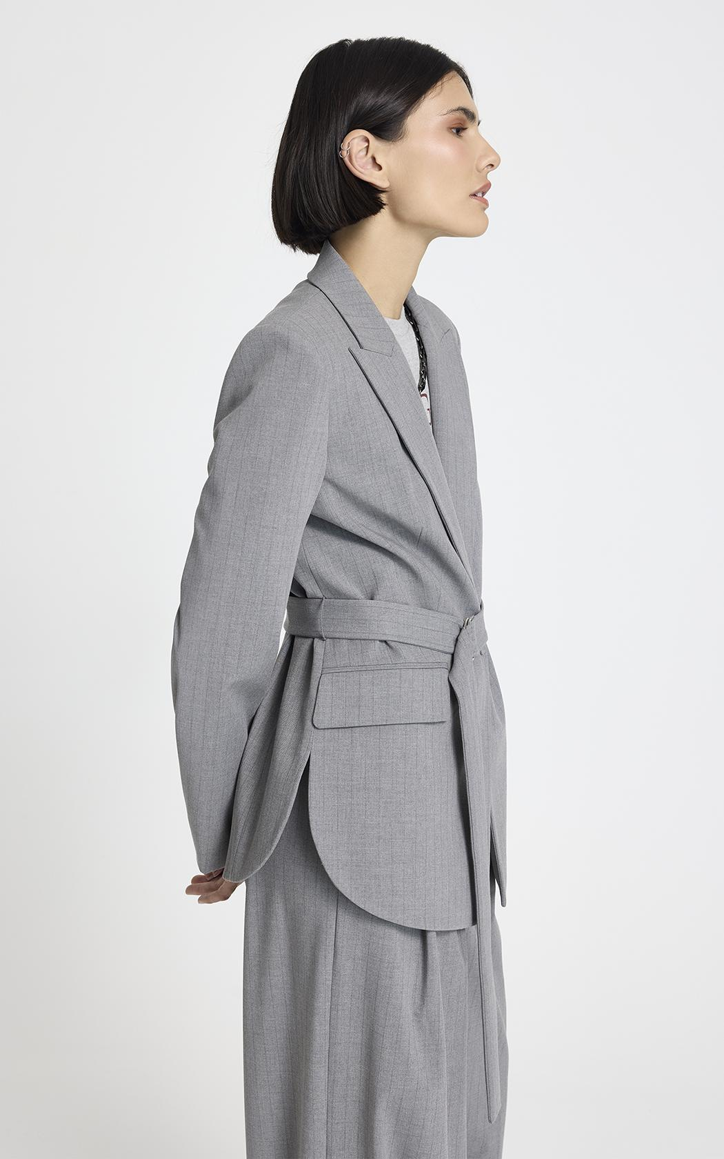 Blazer con cinto gris Chloe Le Lis Blanc