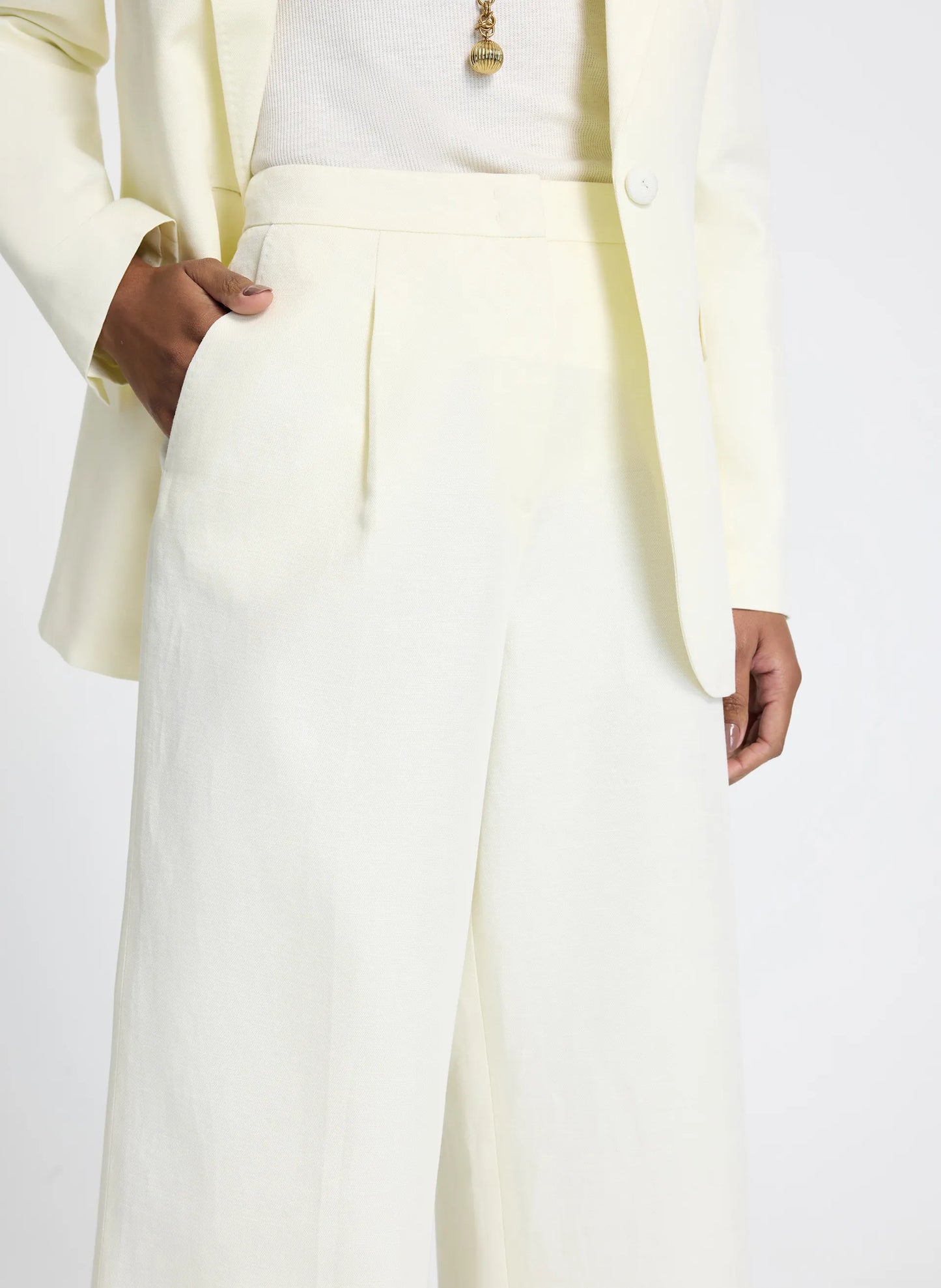 Pantalon lino sastrero amarillo Julia I Le Lis Blanc