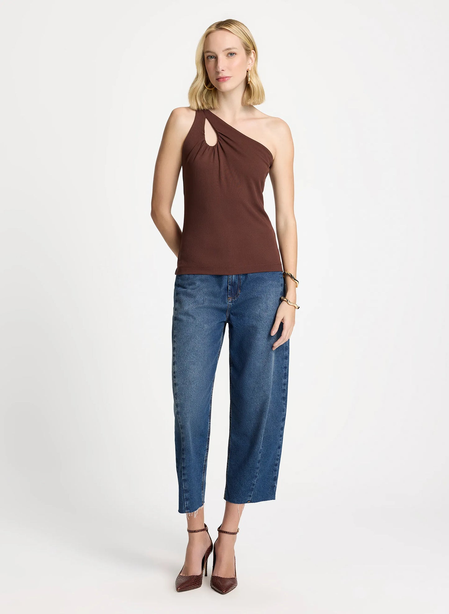 Blusa Juliana un hombro mariposa Le Lis Blanc