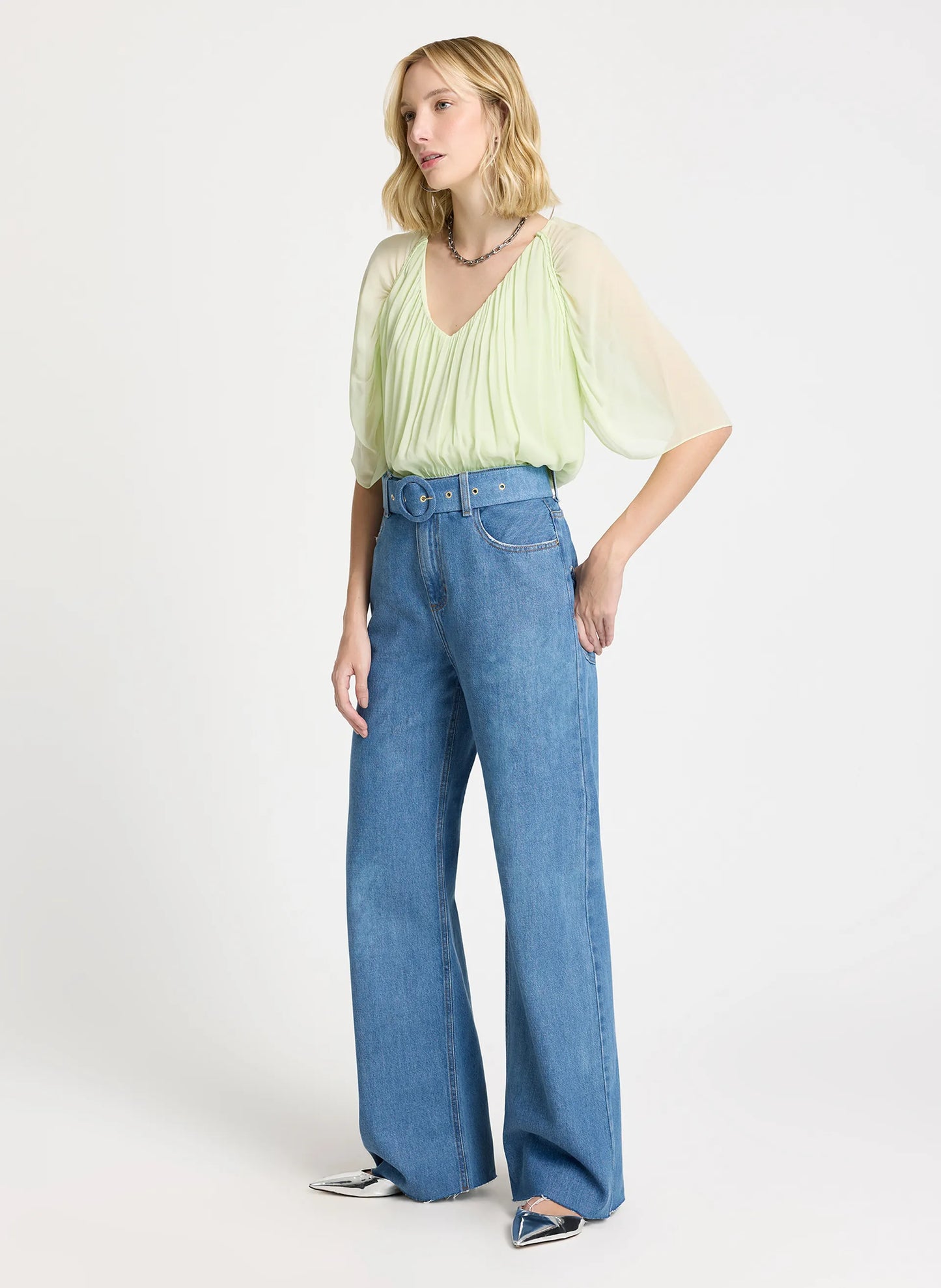 Jean claro Maria cinto Le Lis Blanc