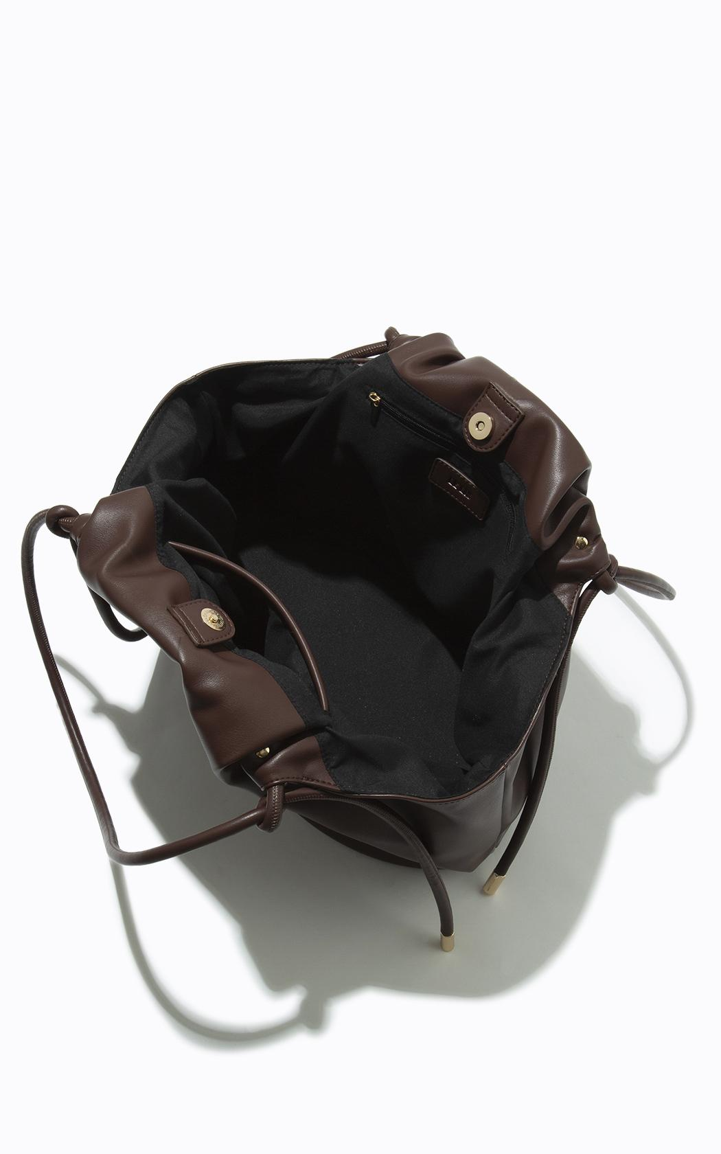 Cartera grande Bia chocolate Le Lis Blanc