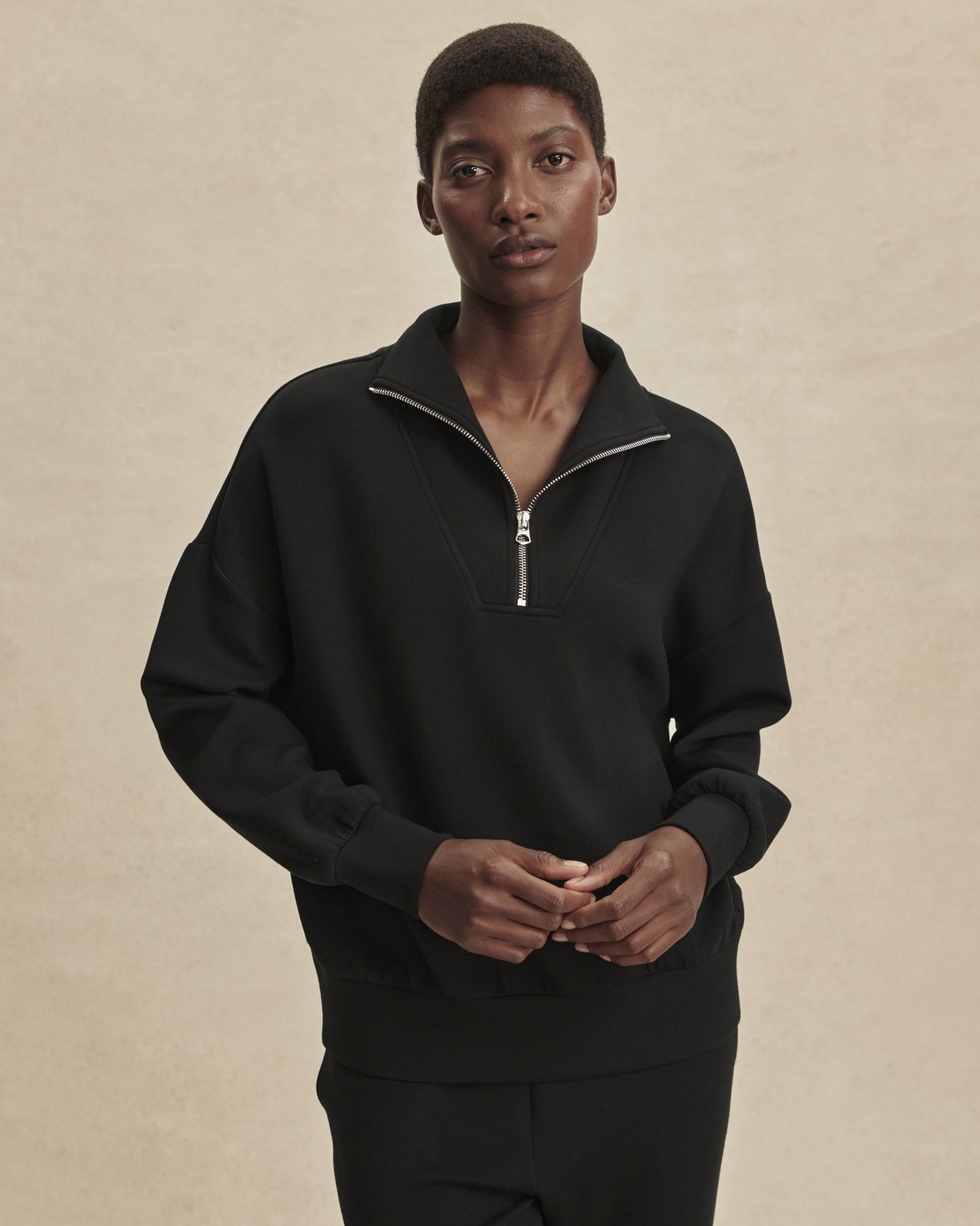 Buzo Hawley medio cierre negro Varley