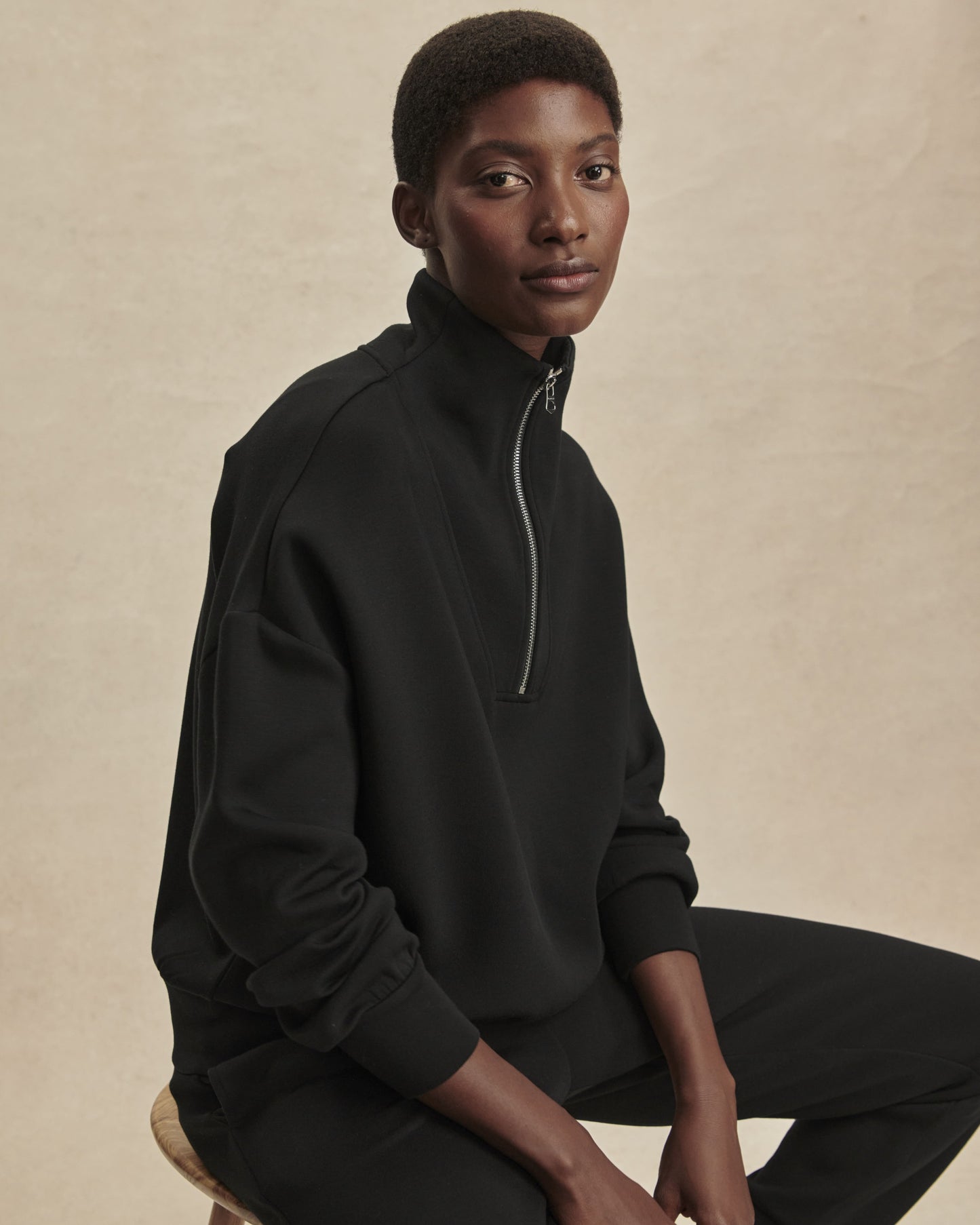 Buzo Hawley medio cierre negro Varley